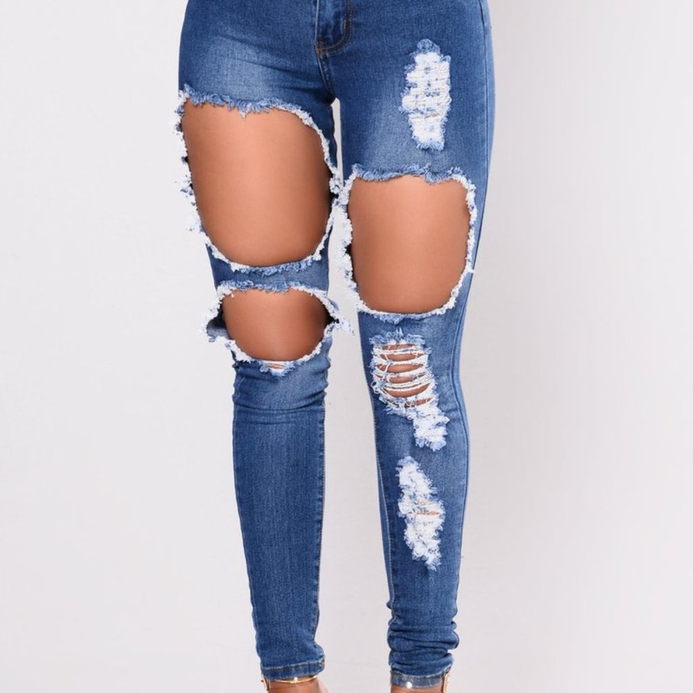 Catty Distressed Jeans